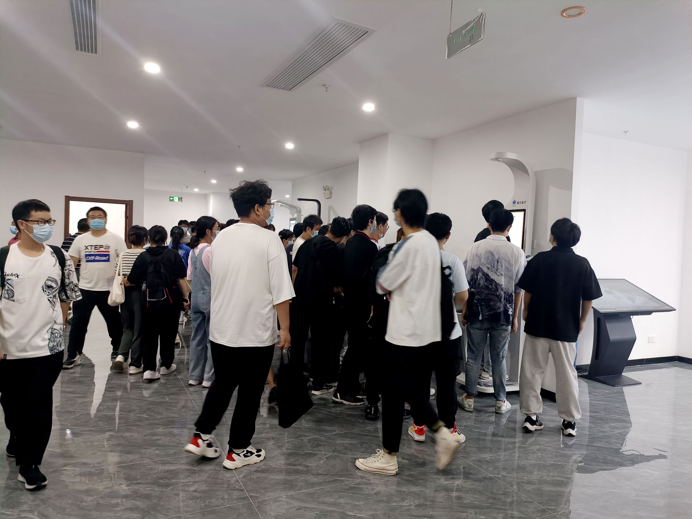 安理大人工智能学院授牌仪式在明升MS88举行